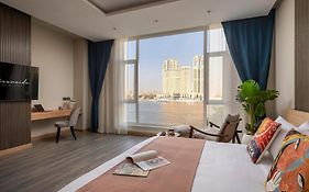 Riverside Hotel